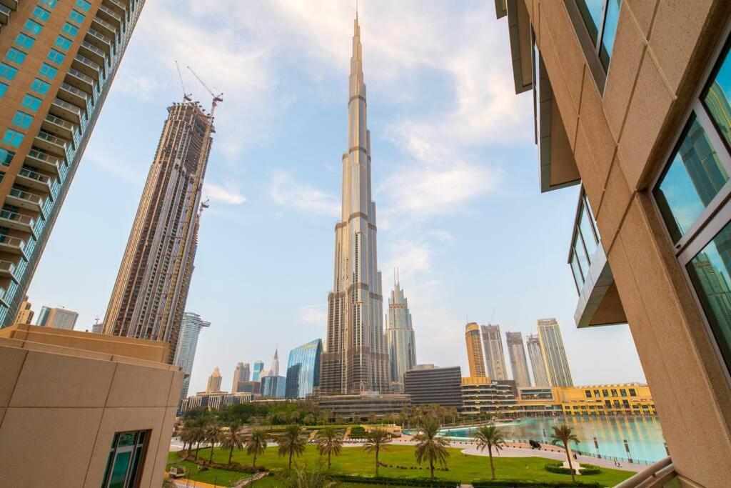 First Class 2Br With Full Burj Khalifa And Fountain View Dubai Exterior photo